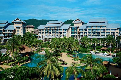 三亚亚龙湾 情侣必打卡的度假天堂，面朝大海，春暖花开